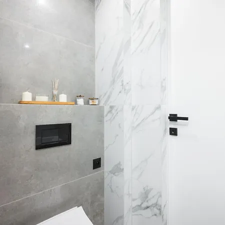 アパート Apartament Seaside Prostywynajem Wzgorze Sw Maksymiliana グディニャ